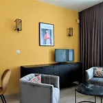 Appartement T2 Centre-Ville Entierement Renove
